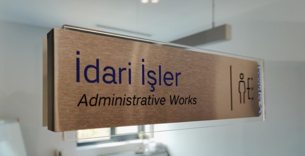 Ofis Binaları ve İş Merkezleri için Yönlendirme Tabelaları